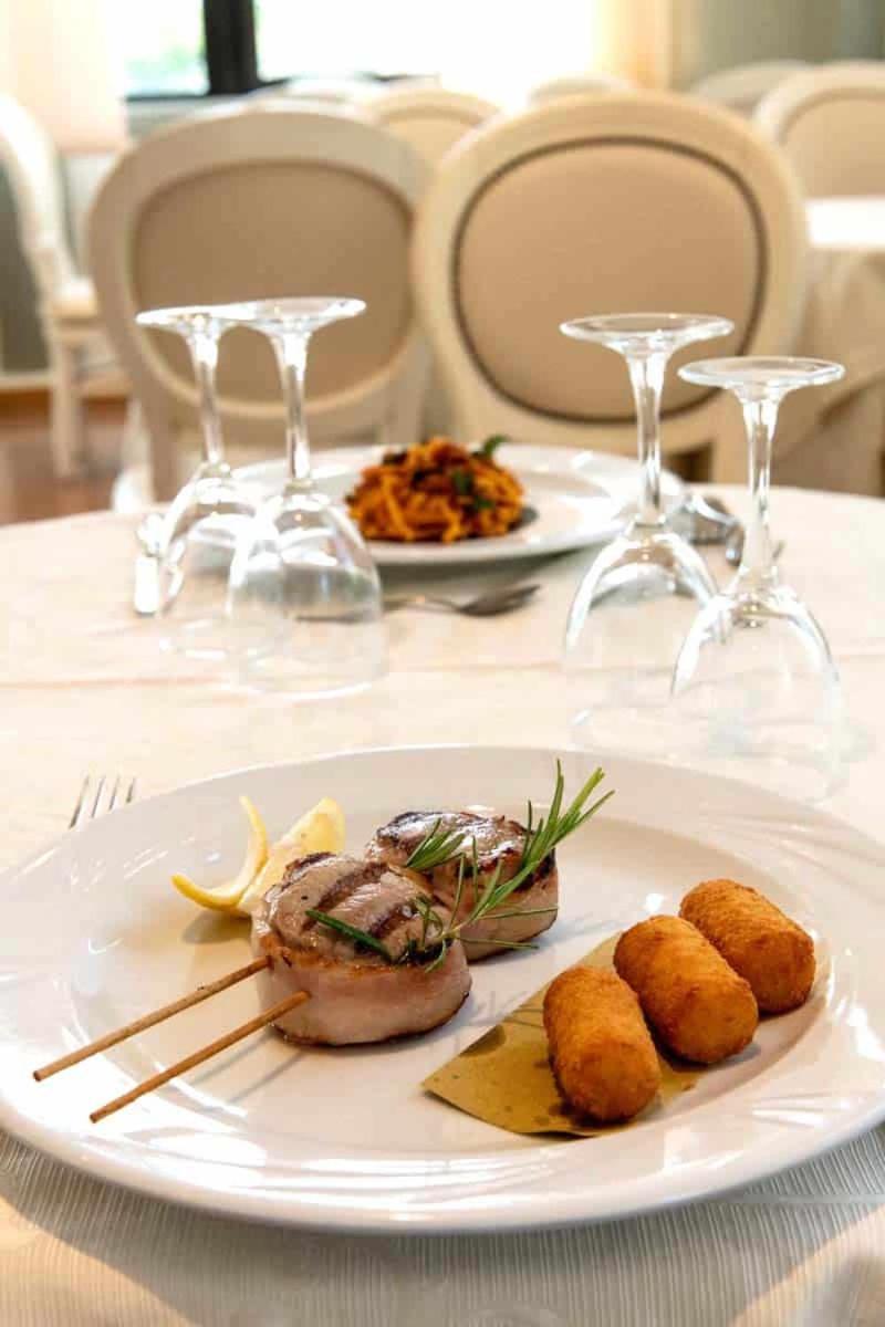 国会大厦酒店 San Mauro Mare 外观 照片
